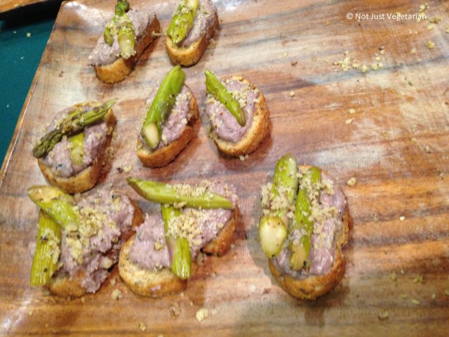 Multi-grain baguette with tapenade of kalamata olives, chick peas, walnuts and asparagus (all raw) served by Whole Foods at The Seed 2013 in NYC